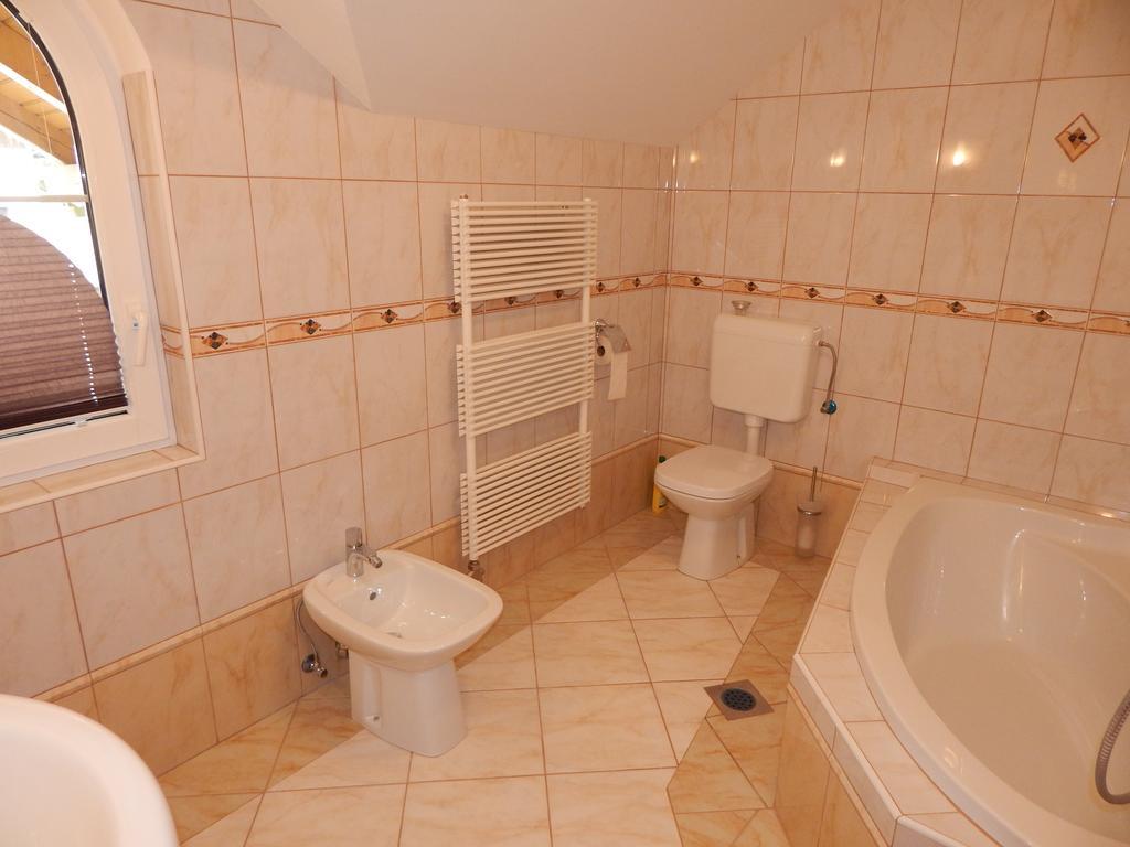 Rooms Ambrozic ブレッド 部屋 写真